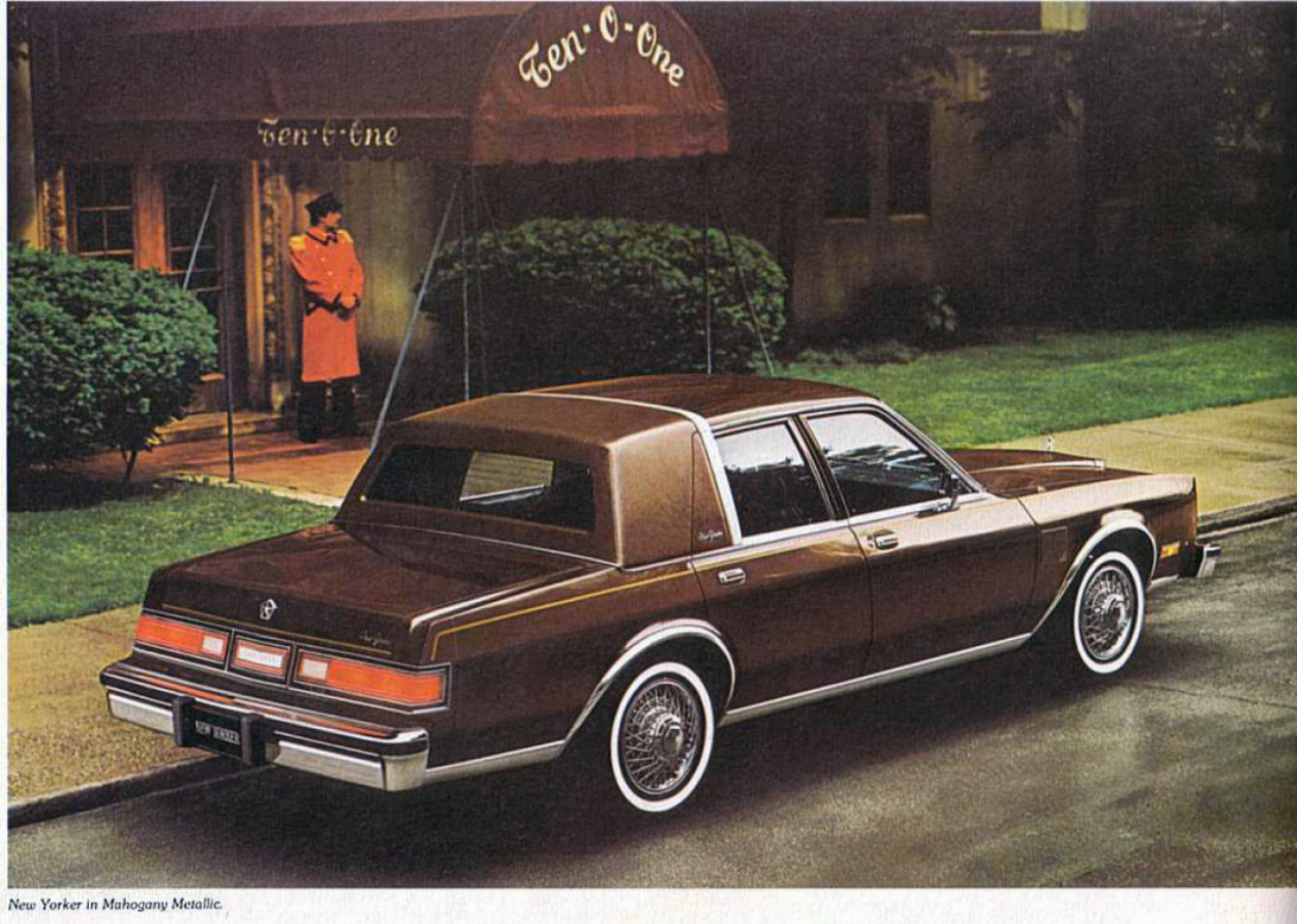 n_1982 Chrysler New Yorker (Cdn)-04.jpg